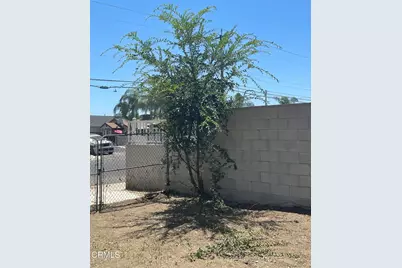 628 E 3rd Street, Bakersfield, CA 93307 - Photo 25