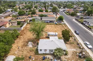 628 E 3rd St, Bakersfield, CA 93307 - Photo 9