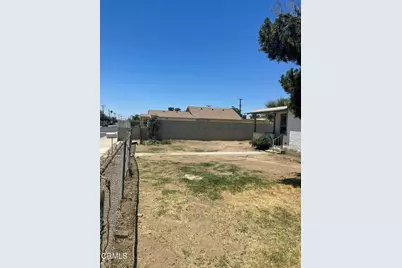 628 E 3rd Street, Bakersfield, CA 93307 - Photo 27