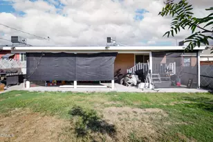 1318 Vale St, Bakersfield, CA 93307 - Photo 21