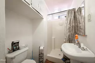 1318 Vale St, Bakersfield, CA 93307 - Photo 15