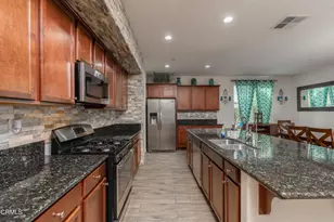 5128 Ederia Way, Bakersfield, CA 93313 - Photo 11