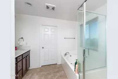 5128 Ederia Way, Bakersfield, CA 93313 - Photo 17