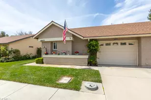 40033 Village 40, Camarillo, CA 93012 - Photo 3