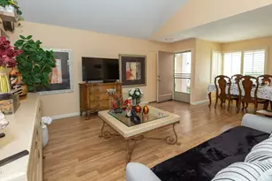 40033 Village 40, Camarillo, CA 93012 - Photo 7