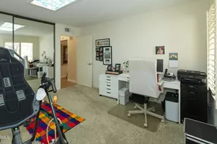 40033 Village 40, Camarillo, CA 93012 - Photo 23
