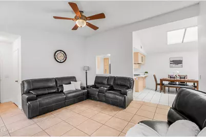 220 Elizabeth Court, Santa Paula, CA 93060 - Photo 7