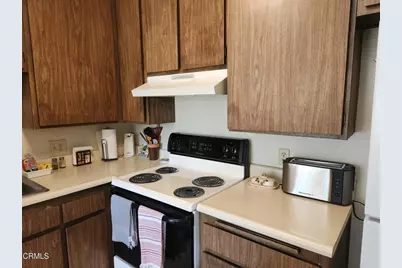 324 Chestnut Hill Court #11, Thousand Oaks, CA 91360 - Photo 9