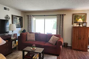 324 Chestnut Hill Ct, Thousand Oaks, CA 91360 - Photo 13