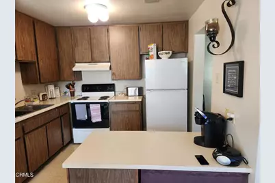 324 Chestnut Hill Court #11, Thousand Oaks, CA 91360 - Photo 11