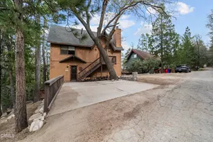 864 Nadelhorn Dr, Lake Arrowhead, CA 92352 - Photo 5