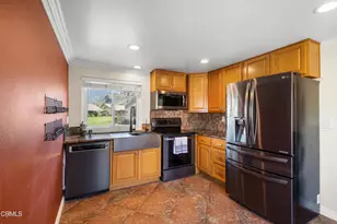 22109 Village 22, Camarillo, CA 93012 - Photo 11