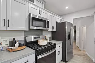 594 S La Luna Ave, Ojai, CA 93023 - Photo 9