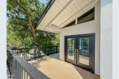 20930 Almazan Road, Woodland Hills, CA 91364 - Photo 43