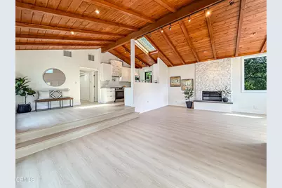 20930 Almazan Road, Woodland Hills, CA 91364 - Photo 5