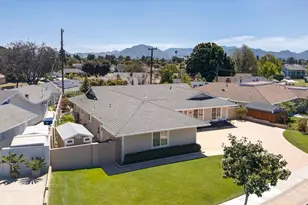 1076 Beechwood St, Camarillo, CA 93010 - Photo 45