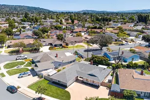 1076 Beechwood St, Camarillo, CA 93010 - Photo 47