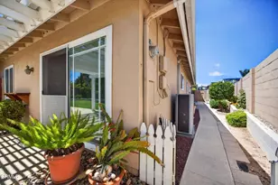 1076 Beechwood St, Camarillo, CA 93010 - Photo 43