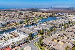 1553 Windshore Way, Oxnard, CA 93035 - Photo 47