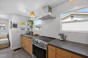1681 San Nicholas St, Ventura, CA 93001 - Photo 21