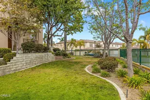 1315 Bayside Cir, Oxnard, CA 93035 - Photo 45