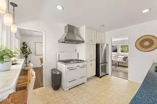 1046 Driftwood Ln, Ventura, CA 93001 - Photo 17