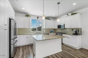 484 Tibbetts St, Santa Paula, CA 93060 - Photo 7