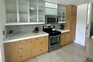 999 E Via Escuela, Palm Springs, CA 92262 - Photo 11