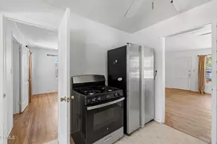 208 W Oak View Ave, Oak View, CA 93022 - Photo 11