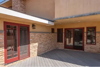251 Palomares Avenue, Ventura, CA 93003 - Photo 31