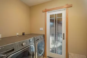 251 Palomares Ave, Ventura, CA 93003 - Photo 27