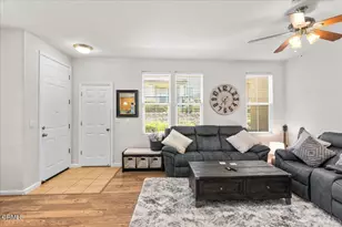 401 Blossom Rock Ln, Folsom, CA 95630 - Photo 7
