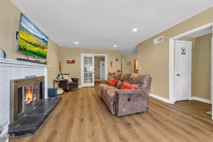 2132 Dewayne Ave, Camarillo, CA 93010 - Photo 9