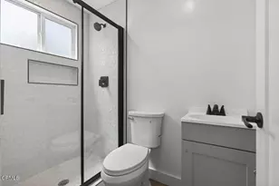 3737 Paloma Dr, Ventura, CA 93003 - Photo 41