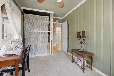 13934 Aztec Street, Sylmar, CA 91342 - Photo 17