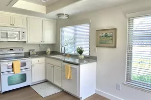 38119 Village 38, Camarillo, CA 93012 - Photo 7