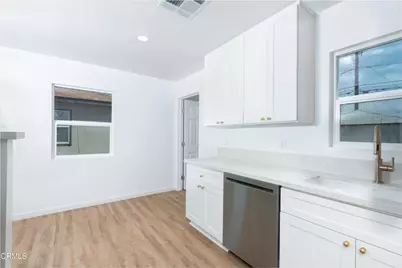 2907 Truxtun Avenue, Bakersfield, CA 93301 - Photo 11