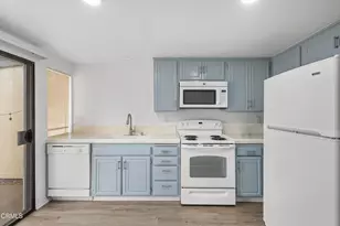 39107 Village 39, Camarillo, CA 93012 - Photo 19