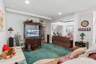 790 N Valley Dr, Westlake Village, CA 91362 - Photo 9