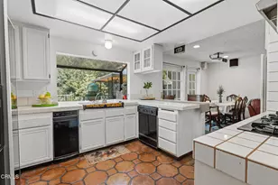 790 N Valley Dr, Westlake Village, CA 91362 - Photo 13