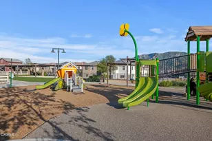 2072 Harvest Loop, Santa Paula, CA 93060 - Photo 37