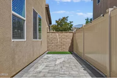 2072 Harvest Loop, Santa Paula, CA 93060 - Photo 15