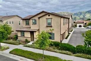 2072 Harvest Loop, Santa Paula, CA 93060 - Photo 3