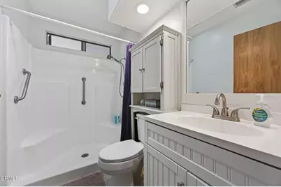 81 Poinsettia Gardens Drive, Ventura, CA 93004 - Photo 17
