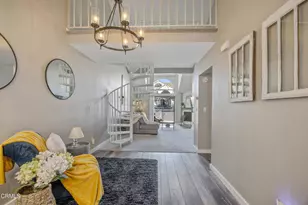 18106 Erik Ct, Santa Clarita, CA 91387 - Photo 9