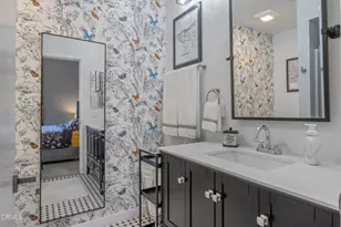 18106 Erik Ct, Santa Clarita, CA 91387 - Photo 11