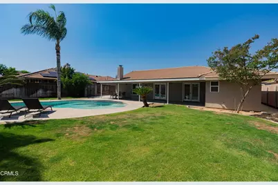 11123 Coachlight Court, Bakersfield, CA 93312 - Photo 33