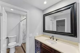 5728 Oak Bend Ln, Oak Park, CA 91377 - Photo 15