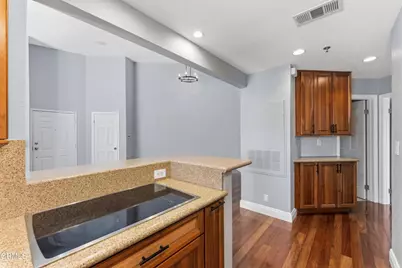 5728 Oak Bend Lane #312, Oak Park, CA 91377 - Photo 9