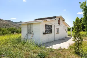 11664 Santa Rosa Rd, , CA 93012 - Photo 21
